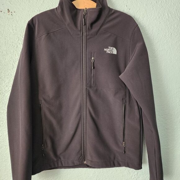 The North Face Men's Dark Black Performance Jacket - Picture 2 of 15
